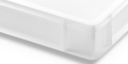 Detalle punta cajón apilable CC-19 paredes fondo lisos HDPE blanco alimentario carnicería hostelería